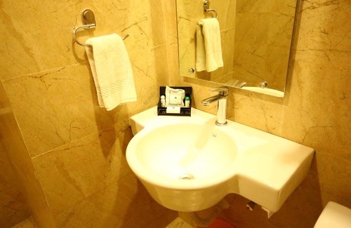 Katra Hotel | Highly Rated Hotel Shree Hari Niwas with Family Amenities