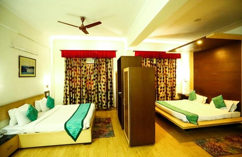 Katra Hotel | Highly Rated Hotel Shree Hari Niwas with Family Amenities