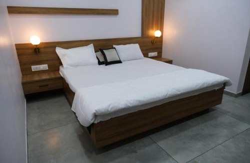 Rajpipla Hotel | Child-Friendly Hotel Shree Ram: Guest Rated 9/10