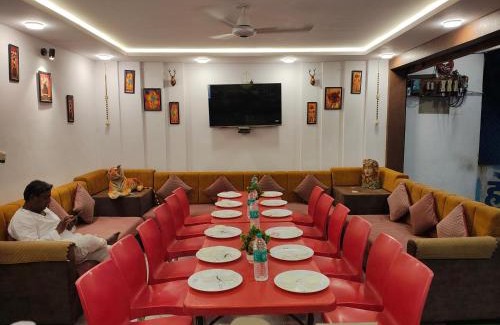 Maheshwar Hotel | Hotel Shree Satyam Palace