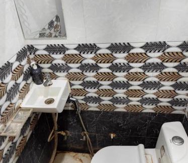 Mainpuri Hotel | Hotel Shri Mohan
