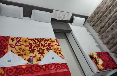 Shirdi House | Budget-Friendly Hotel Shri Sai Darshan with Family Amenities