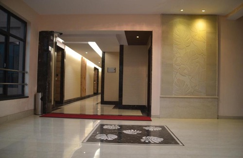 Jhansi Hotel | Hotel Shrinath Palace
