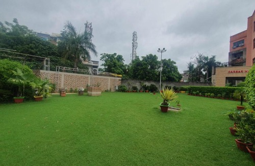 Jhansi Hotel | Hotel Shrinath Palace