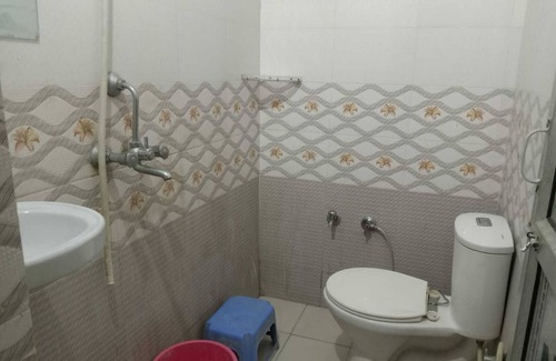 Khatima Hotel | Hotel Shumangalam