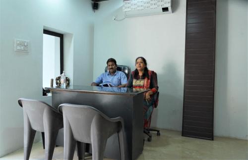 Tanakpur Hotel | Discover Hotel Siddharth: Pet-Friendly Retreat with Breakfast
