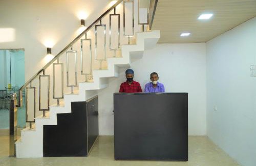 Tanakpur Hotel | Discover Hotel Siddharth: Pet-Friendly Retreat with Breakfast