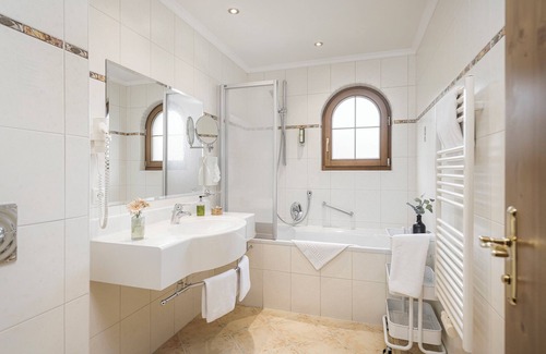 Schwendau Hotel | Top-Rated Hotel Sieghard with Pool and Spa Access