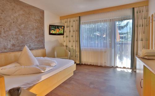 Serfaus Hotel | Hotel Silvretta: Oceanfront Retreat with Spa & Hot Tub