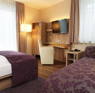 Westhagen Hotel | Discover Hotel Simonshof: Pet-Friendly with Great Amenities