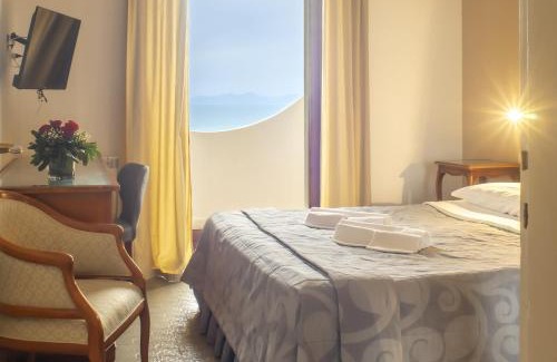 Sessa Aurunca Hotel | Relax at Hotel Sinuessa Terme with Ocean Views & Pool