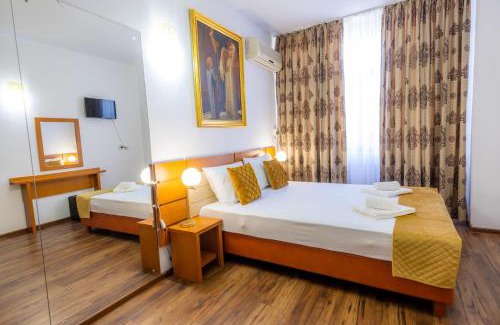 Militari Hotel | Family-Friendly Hotel Sir Lujerului with Great Reviews