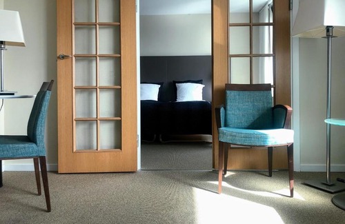 Skive Hotel | Pet-Friendly Retreat at Hotel Skivehus with Breakfast Included