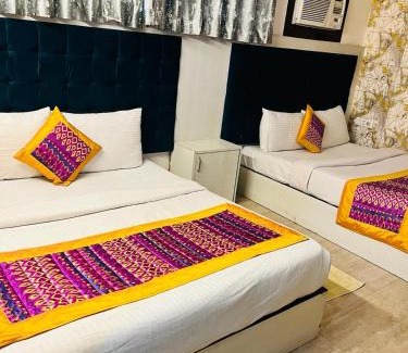 Mahipalpur Extension Bed & Breakfast | Budget-Friendly Hotel Sky View: Near Delhi Airport & Accessible