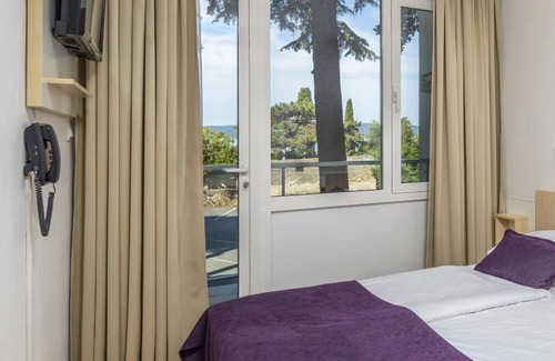 Selce Hotel | Family-Friendly Hotel Slaven with Restaurant & Breakfast