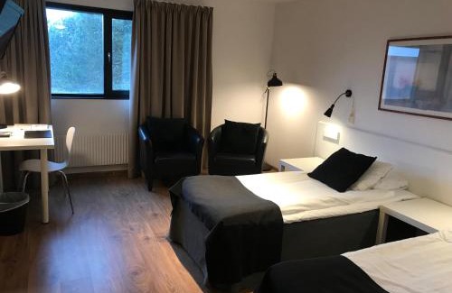 Skillingaryd Hotel | Pet-Friendly Hotel Småland with Hot Tub & Breakfast Included