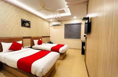 Shamshabad House | Convenient Pet-Friendly Stay at Hotel SM Deccan Park