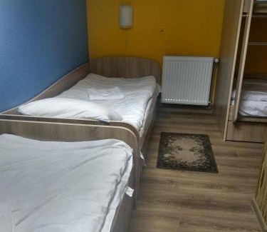 Manyava Hotel | Pet-Friendly Retreat at Hotel Smaragd with Pool Access