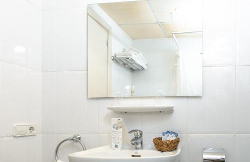 Rialp Hotel | Pet-Friendly RVHotels Condes del Pallars with Pool & Spa