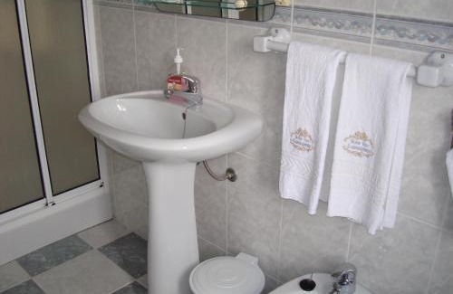Macieira de Cambra Hotel | Discover Hotel Solar das Laranjeiras with Ocean View Pool