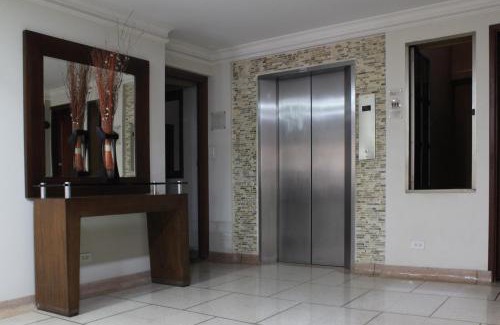 Turbo Hotel | Discover Hotel Solaris: Family-Friendly with Breakfast!