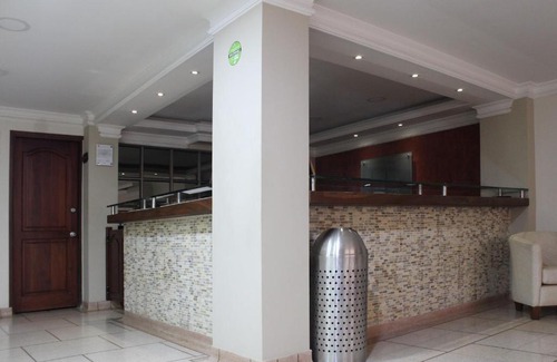 Turbo Hotel | Discover Hotel Solaris: Family-Friendly with Breakfast!