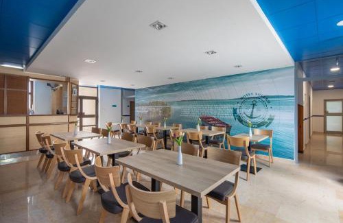 Siofok Aranypart Hotel | Discover Hotel Solero: Family-Friendly with Breakfast Included