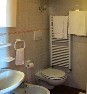 Menaggio Hotel | Explore Hotel Sonenga: Oceanfront, Pet-Friendly Retreat