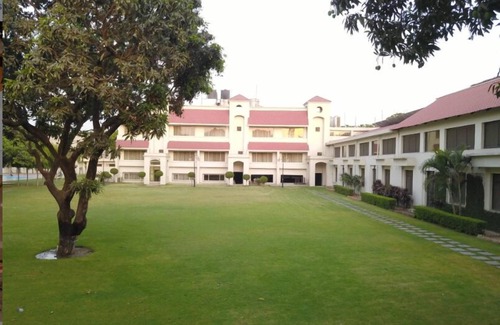Rudrapur Hotel | Budget-Friendly Stay at Hotel Sonia with Breakfast Included