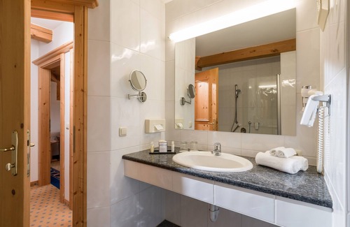 Kitzbuehel Hotel | Experience Hotel Sonne: 4-Star Bliss with Pool & Spa