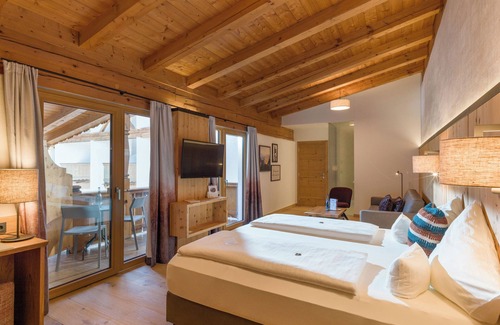 Kitzbuehel Hotel | Experience Hotel Sonne: 4-Star Bliss with Pool & Spa