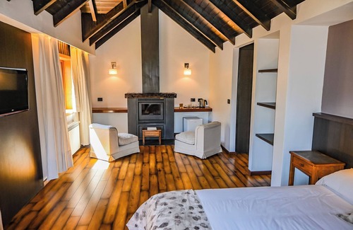 San Martin de los Andes Hotel | Relax at Hotel & Spa La Cheminée: Pool, Hot Tub & More
