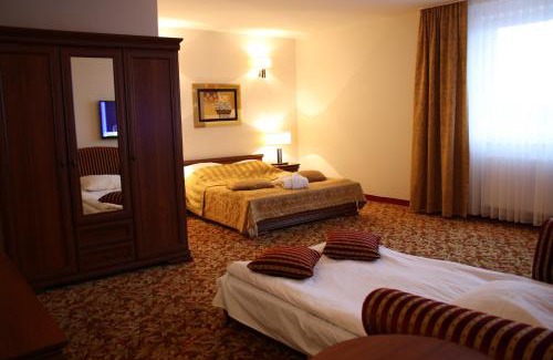 Rumia Hotel | Inviting Hotel SPA Faltom Gdynia Rumia with Ocean Views