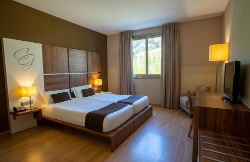 Vallromanes Hotel | Pet-Friendly Retreat at Hotel Golden Barcelona - 4 Star Stay