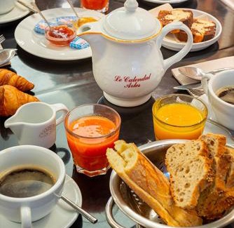 Arles City Centre Hotel | Relax at Hotel Spa Le Calendal: Rated 8.7 with Hot Tub