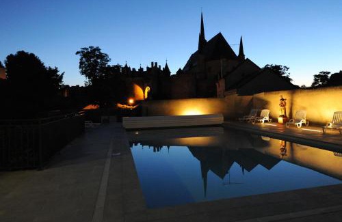 Montreuil-Bellay Hotel | Relax at Hotel Spa Le Relais Du Bellay with Ocean Views