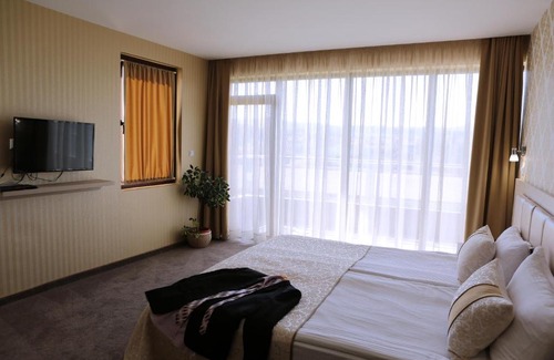 Muglizh Resort | Discover Hotel Spa Terma: 9/10 Rated with Hot Tub & More
