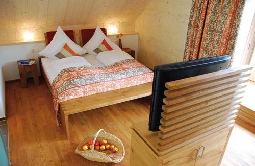 Biberach Hotel | Inviting Hotel Gästehaus Speicher with Oceanfront Views
