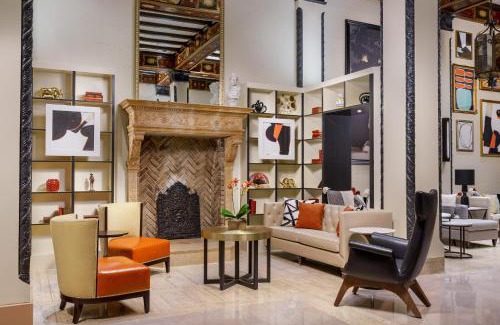 Theater District Hotel | Discover Hotel Spero: Pet-Friendly with Top Amenities