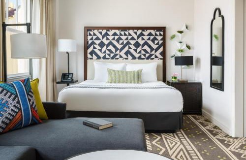 Theater District Hotel | Discover Hotel Spero: Pet-Friendly with Top Amenities