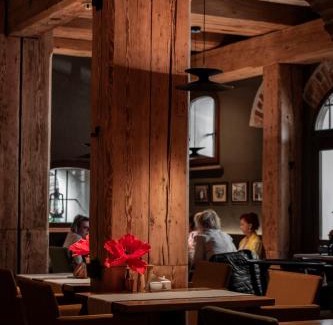 Stare Miasto Hotel | Top-Rated Hotel Spichrz: Pet-Friendly with Pool & Restaurant