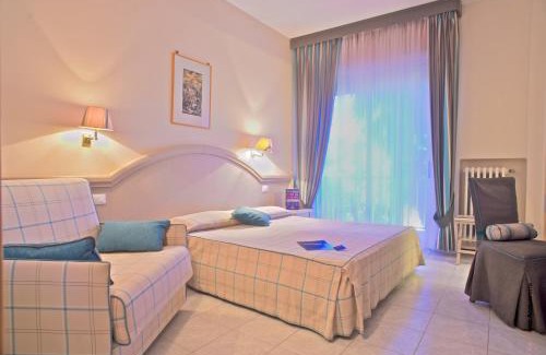 Diano Marina Hotel | Discover Hotel Splendid: Oceanfront Retreat with Pool & More