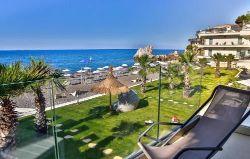 Torre Colonna-sperone Hotel | Relax at Hotel Sporting Club: 4-Star Stay with Ocean Views