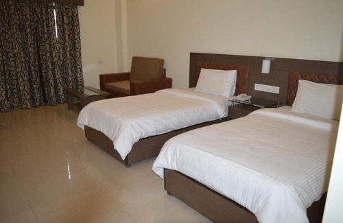 Shrivasti Hotel | Discover Hotel Sravasti Residency: Family-Friendly Comfort