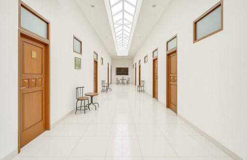 Tasikmalaya Hotel | Hotel Srikandi Syariah Mitra RedDoorz