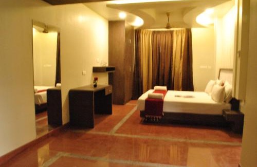 Virudhunagar Hotel | Discover Hotel Sriram JB Residency: Family-Friendly Stay