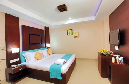 Chittur Hotel | Discover Hotel Srivatsa Regency: 4-Star Stay with Amenities