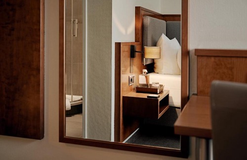 Saint Pauli Hotel | Discover Hotel St. Annen: Family-Friendly with Hot Tub