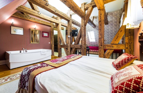 Gizycko Hotel | Indulge at Hotel St. Bruno: 4-Star Retreat with Spa & Pool