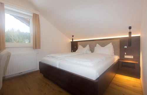 Unterach am Attersee Hotel | Relax at Hotel Stadler am Attersee with Oceanfront Views